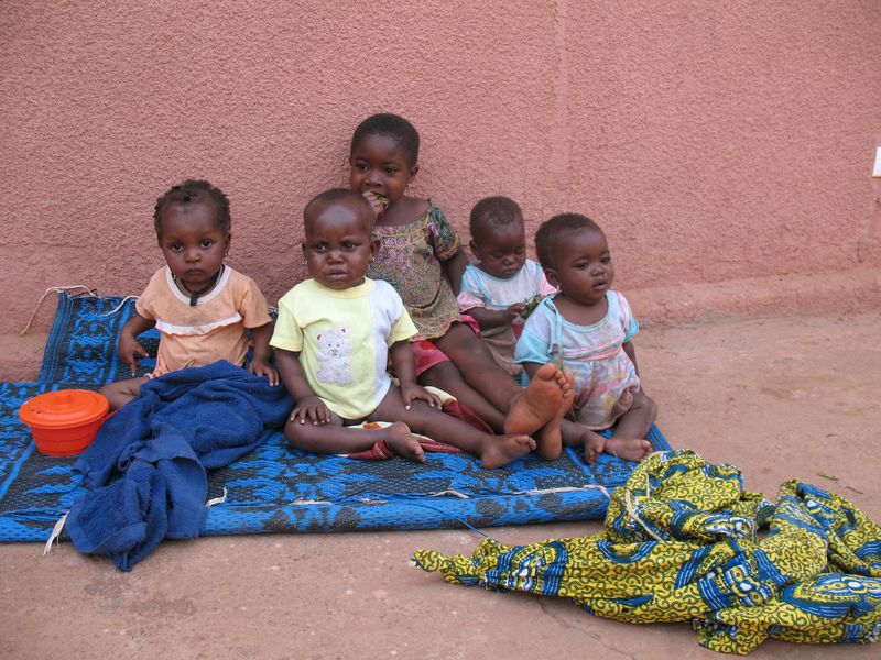 Auf der Station Centre de Recuperation Nutruitionelle (CREN) werden jetzt bereits unterernährte Kinder versorgt.